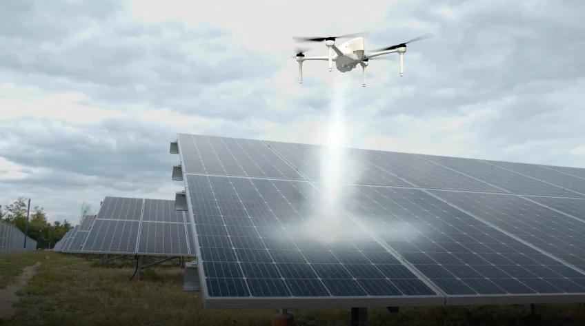 以色列開發(fā)無人機新系統(tǒng) 研究如何清潔難以觸碰的太陽能板(圖1) 以色列開發(fā)無人機新系統(tǒng) 研究如何清潔難以觸碰的太陽能板(圖1)