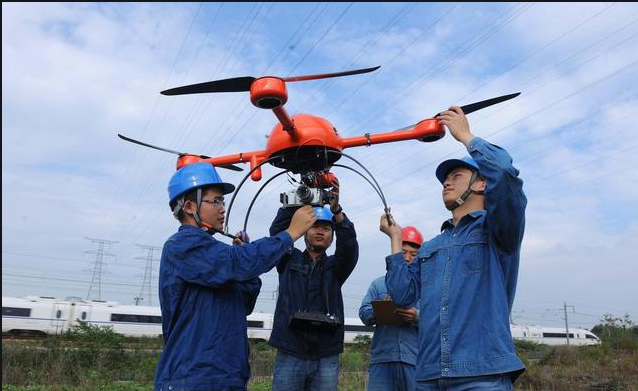 無人機(jī)在電力行業(yè)幫了多大忙？(圖1)